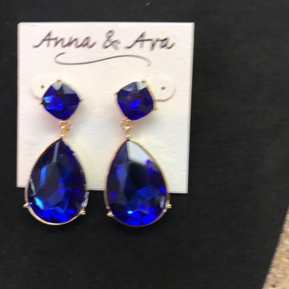 🆕 Anna & Ava Sapphire Colored Tear Drop Earrings - Picture 2 of 4